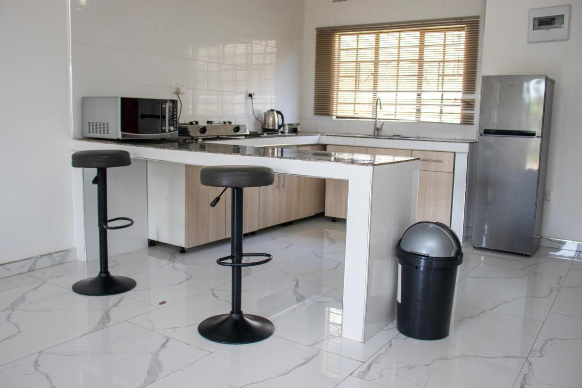 Lowin Suites-One-Bed Apartments Lusaka Esterno foto