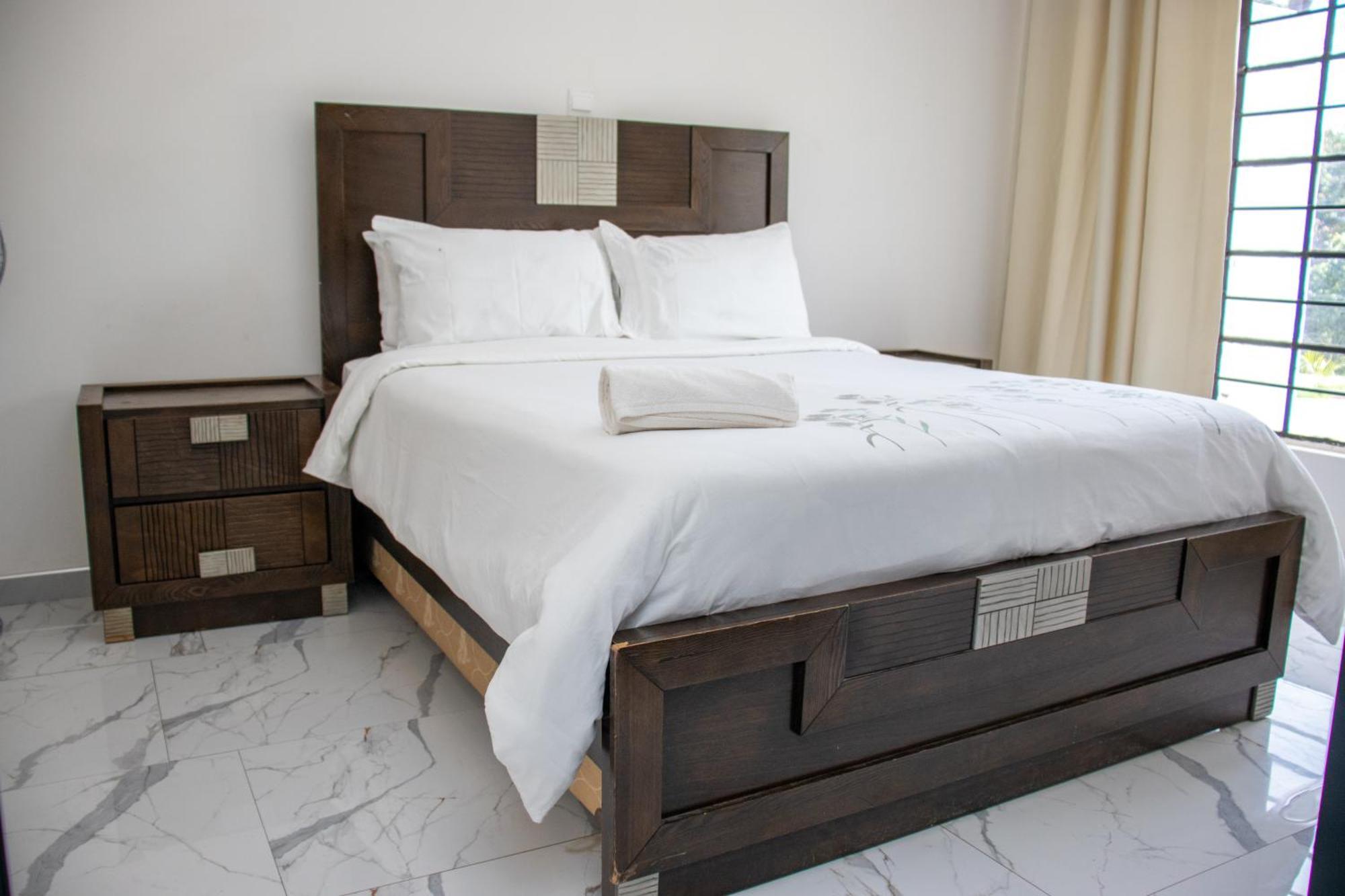 Lowin Suites-One-Bed Apartments Lusaka Esterno foto